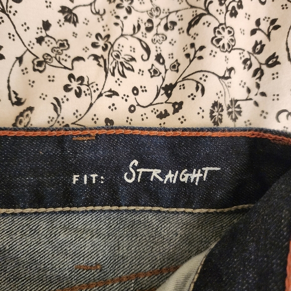 Unworn Eddie Bauer Specialty dyed stretch jeans 36x34 - Picture 4 of 6